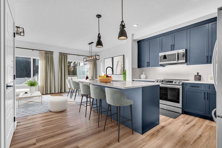 Property Photo:  91 Walcrest Way SE  AB T2X 4G2 