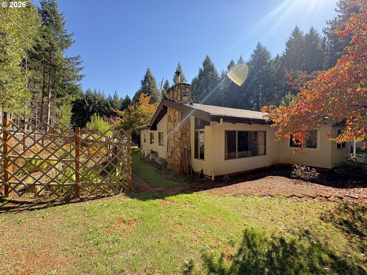 Property Photo: 79046 Blacks Dr OR 97424