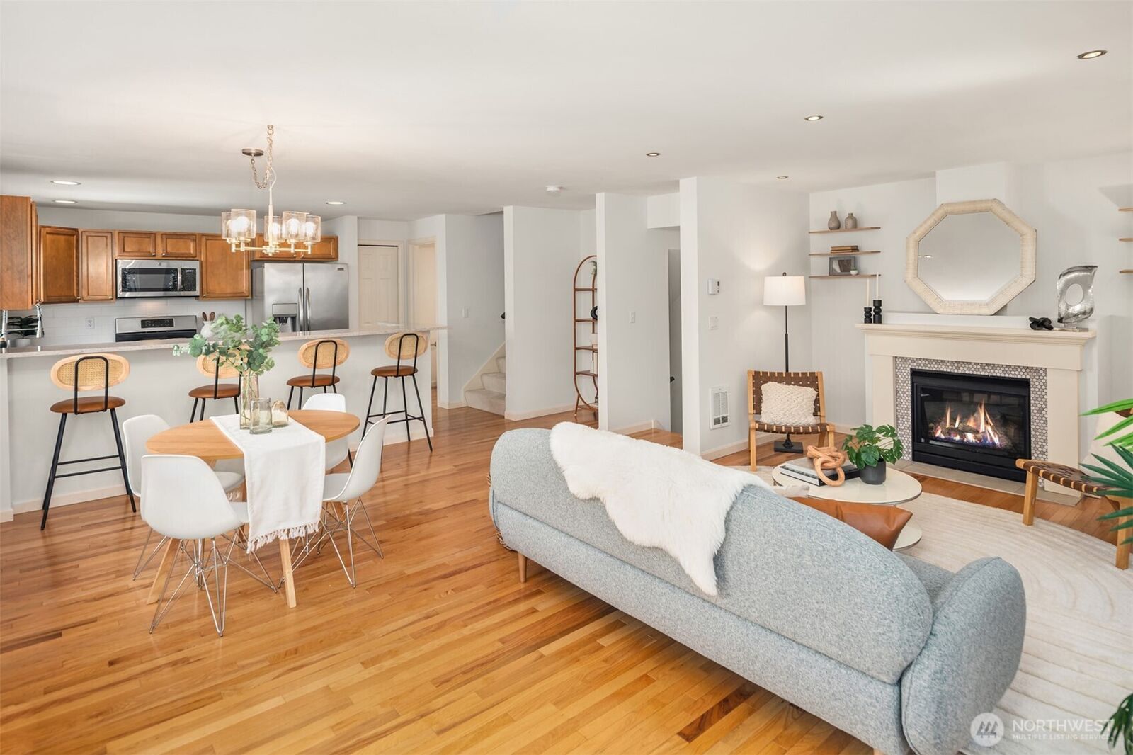 Property Photo:  8521  Interlake Avenue N B  WA 98103 