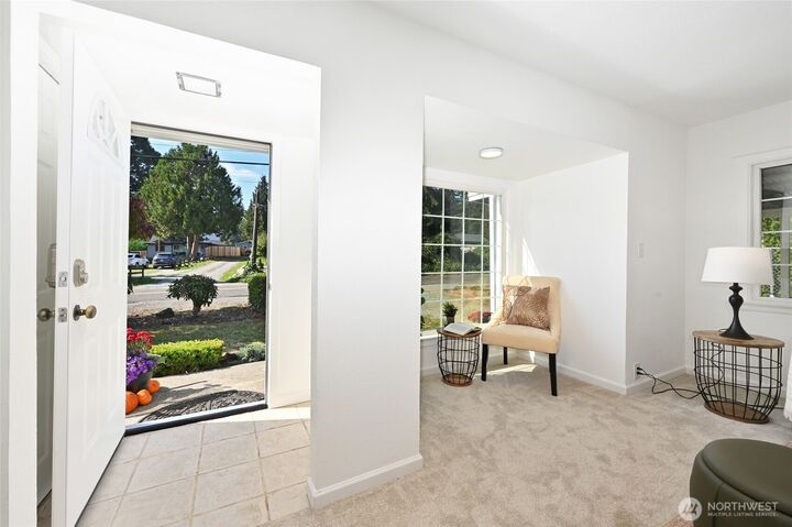 Property Photo:  2715  112th Avenue E  WA 98372 