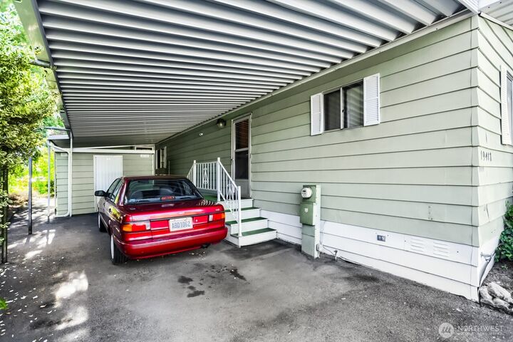 Property Photo: 19417 129th Avenue NE WA 98011