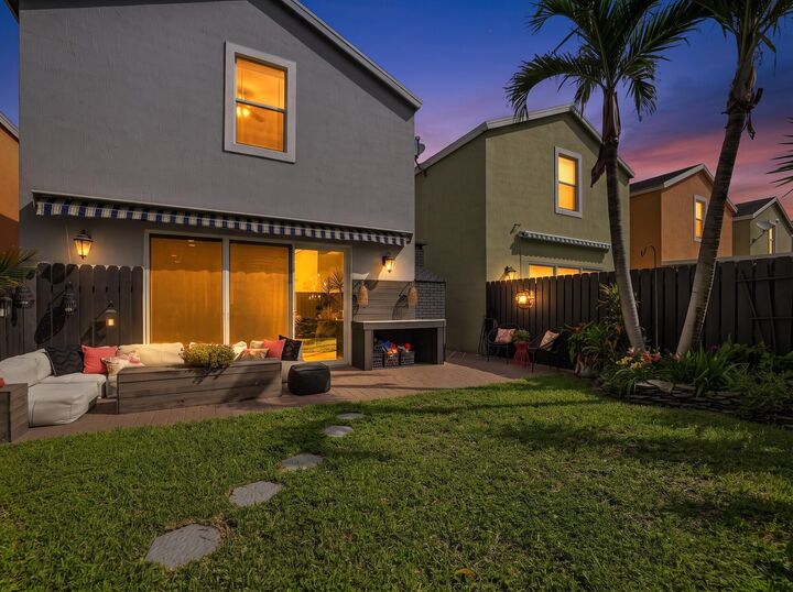 Property Photo:  3122 Shelby Way  FL 33461 