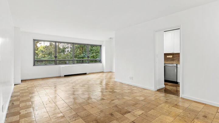 Property Photo:  170 W End Avenue 2H/Parking  NY 10023 