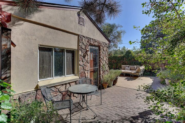 Property Photo:  450 S Quitman Street  CO 80219 