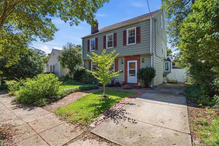 Property Photo:  1215 Azalea Ct  VA 23507 