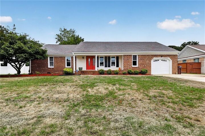 Property Photo: 737 Willow Oak Dr VA 23322