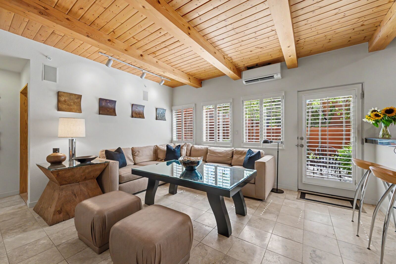 Property Photo:  624 Avenida Celaya 624  NM 87506 