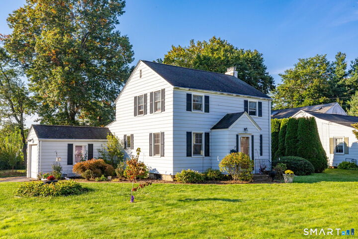 Property Photo:  430 Prospect Street  CT 06109 