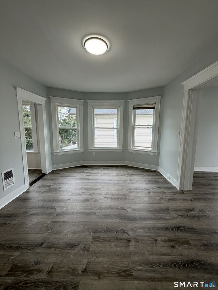 Property Photo:  319 Maplewood Avenue 2  CT 06605 