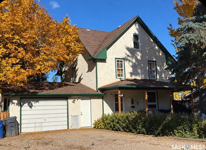 Property Photo: 312 32nd Street SK S0M 0E0