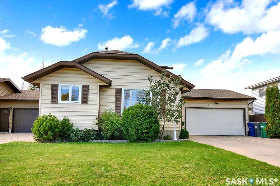 Property Photo: 151 Hunt Road SK S7L 6E6