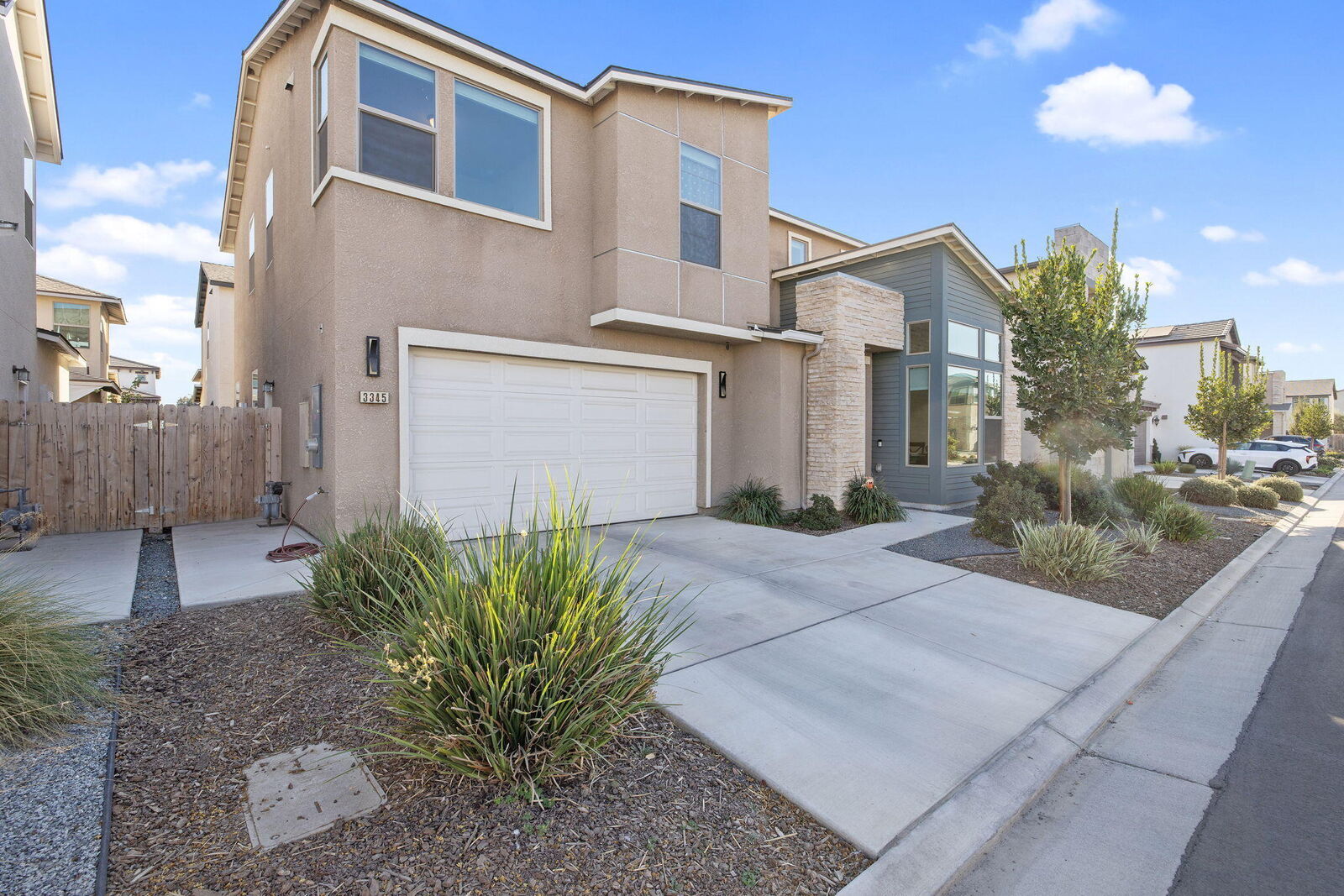 Property Photo:  3345 W Florence Avenue  CA 93277 