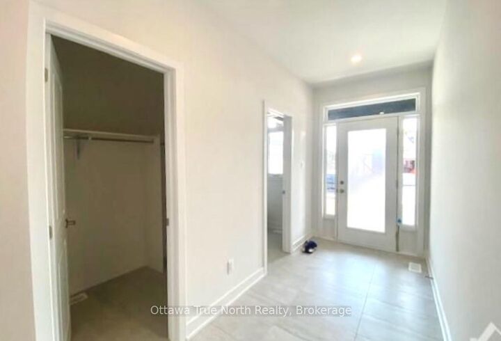 Property Photo:  934 Embankment Street  ON K2S 2P6 