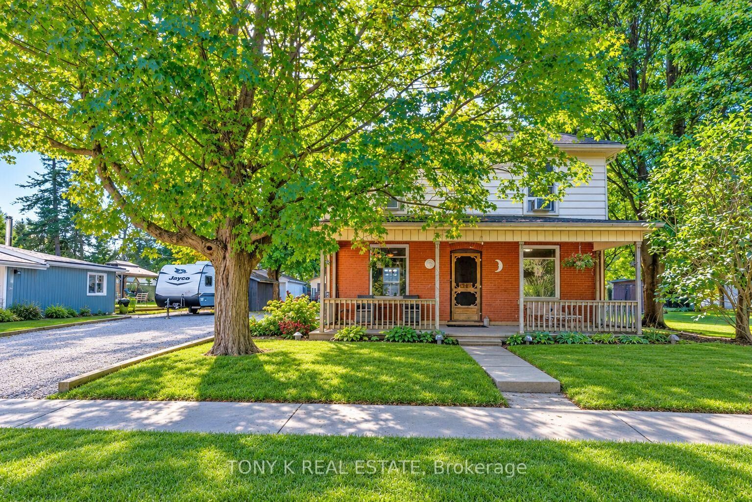 Property Photo:  113 Freelton Road  ON L0R 1K0 