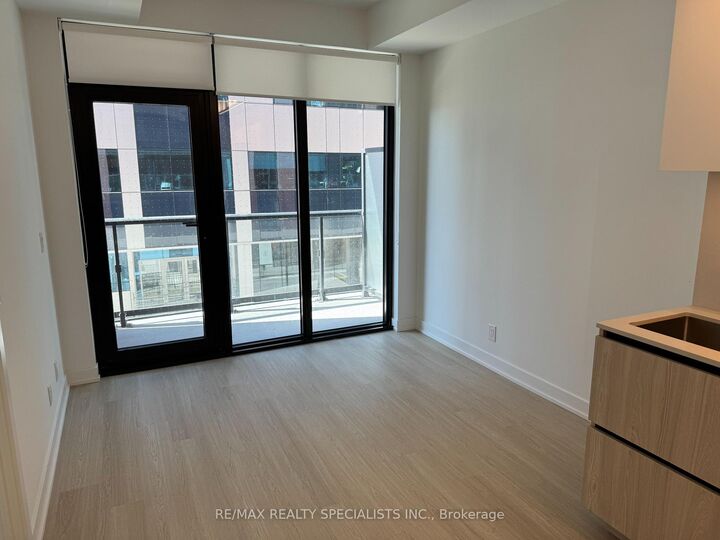 Property Photo: 669 Sheppard Avenue 311 ON M2K 2P9
