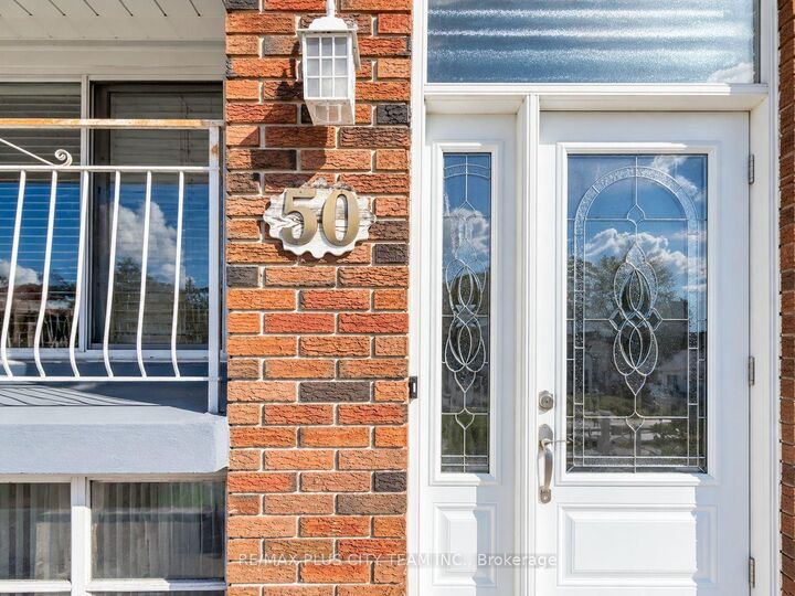Property Photo:  50 Blossom Crescent Main  ON M3N 2B2 