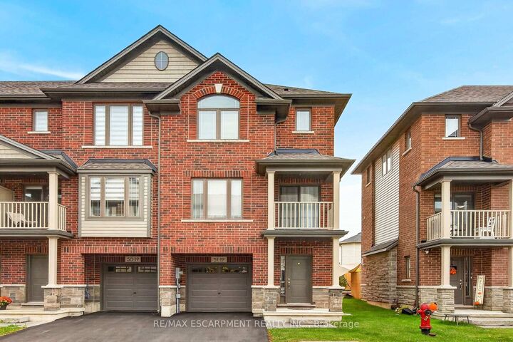 Property Photo:  19 Picardy Drive 51  ON L8J 0M7 