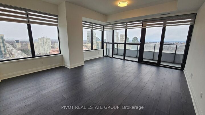 Property Photo:  2 Erskine Road 3604  ON L5B 0S1 