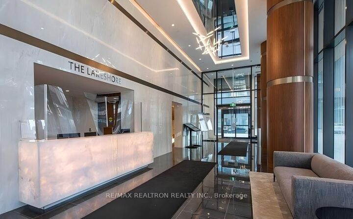 Property Photo:  19 Bathurst Street 2702  ON M5V 0N2 