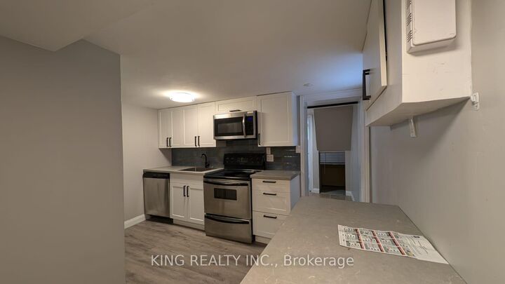 Property Photo:  81 Josephine Street 2  ON N5Z 3P4 