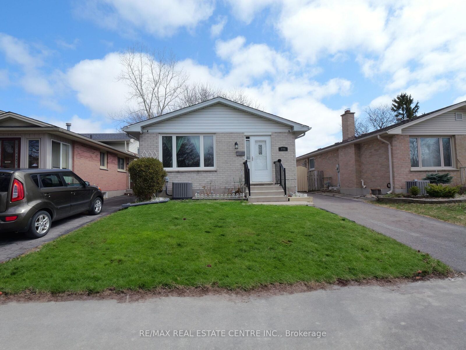 Property Photo:  771 Monsarrat Avenue  ON N5Y 4Y3 