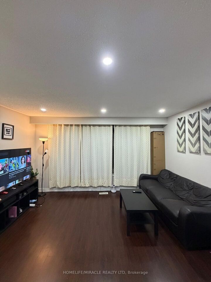 Property Photo: 25 Four Leaf Drive ON M9V 1M7