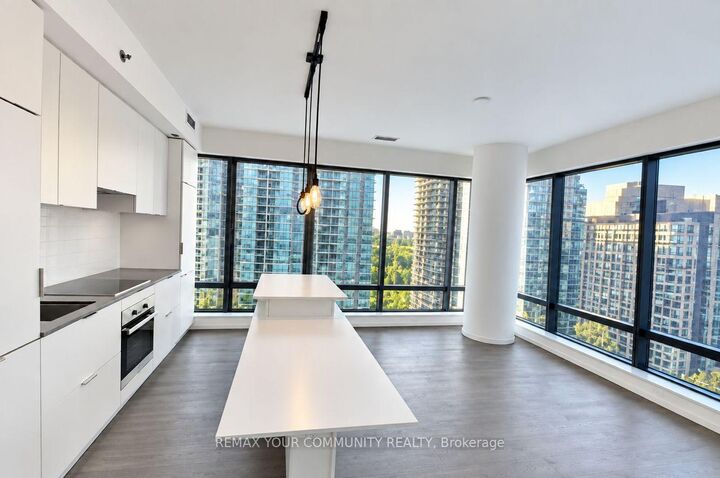 Property Photo:  5 St Joseph Street 1708  ON M4Y 1J6 