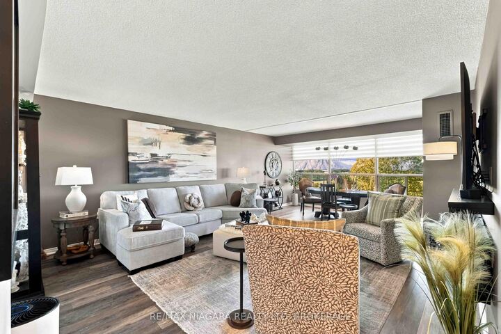 Property Photo:  5100 Dorchester Road 704  ON L2E 7H4 