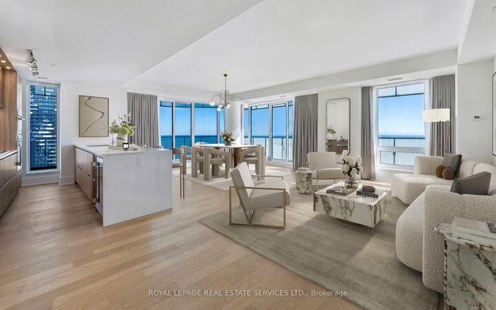 Property Photo:  28 Freeland Street 5301  ON M5E 0E3 