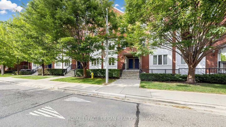 Property Photo:  76 Munro Street 2  ON M4M 2S9 