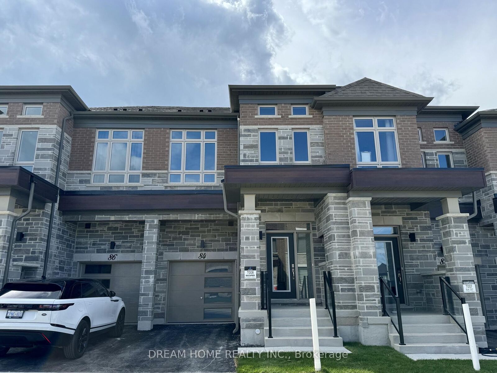 Property Photo: 84 Tempel Street ON L4E 1K6