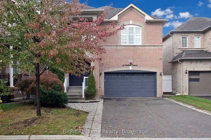 Property Photo:  181 Fairlane Crescent Upper  ON L4H 2G8 