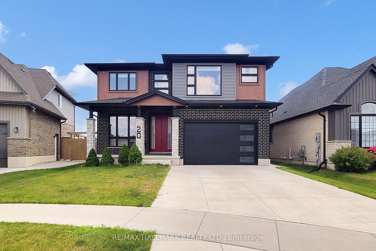Property Photo:  20 Valderrama Lane  ON N5R 0E8 