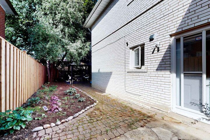 Property Photo: 39 Shenstone(Basement) Road ON M2R 3B3