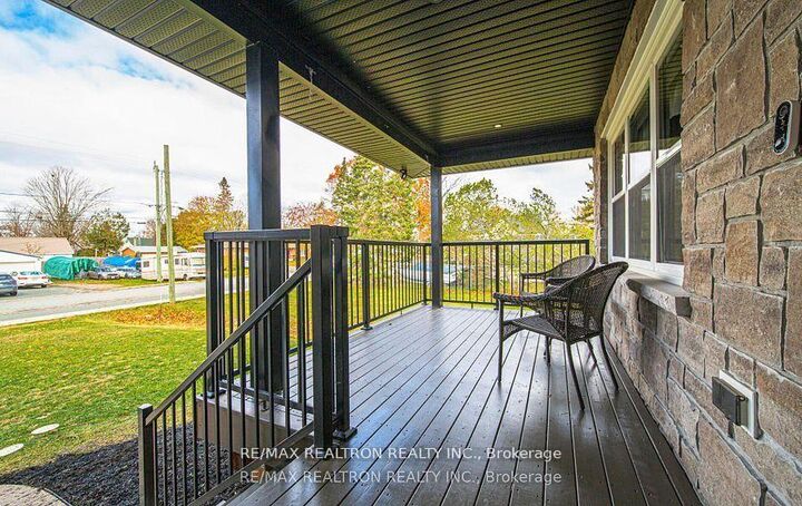 Property Photo:  43 King Street  ON K0L 2V0 
