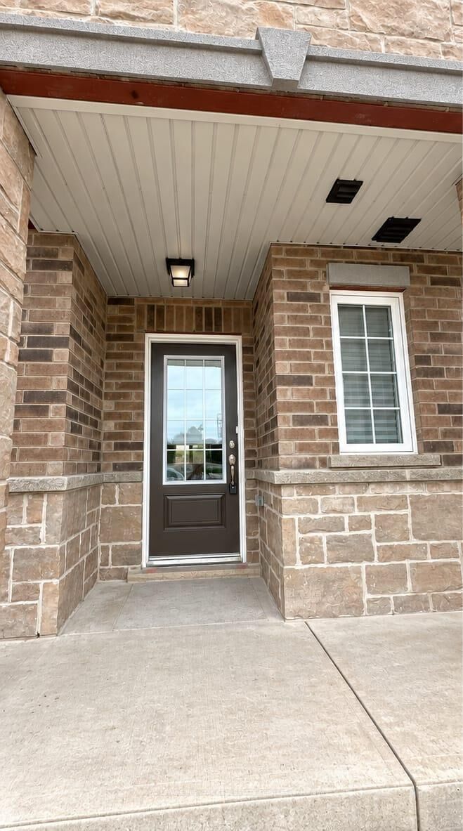 Property Photo:  30 Linden Park Lane  ON L9A 1Y3 