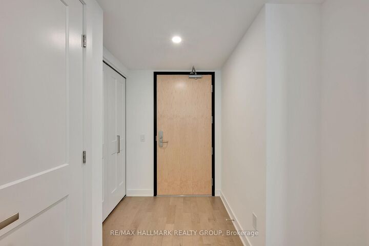 Photo de la propriété: 340 Queen Street 406 ON K1R 0G1