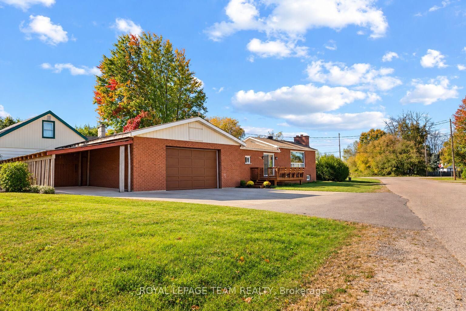 Property Photo:  1126 Poirier Street  ON K8A 6H6 