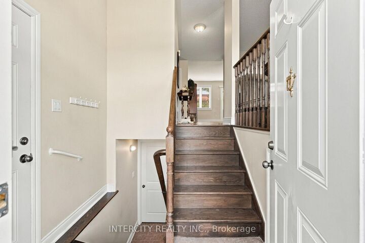 Property Photo:  491 Shewfelt Crescent  ON L4R 5N8 