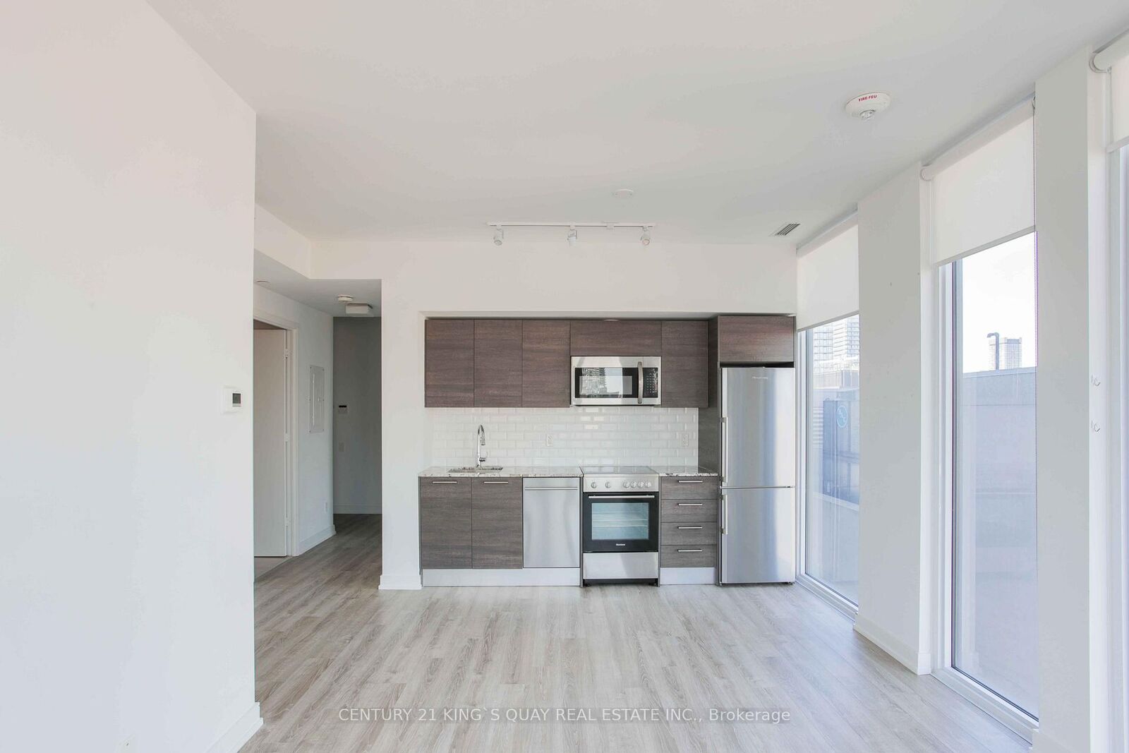 Property Photo:  28 Wellesley Street E 2509  ON M4Y 0C4 