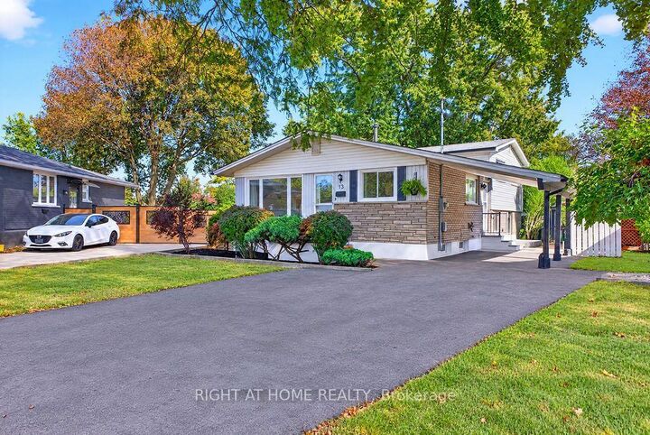Photo de la propriété:  13 Crawford Drive  ON L8H 2N9 