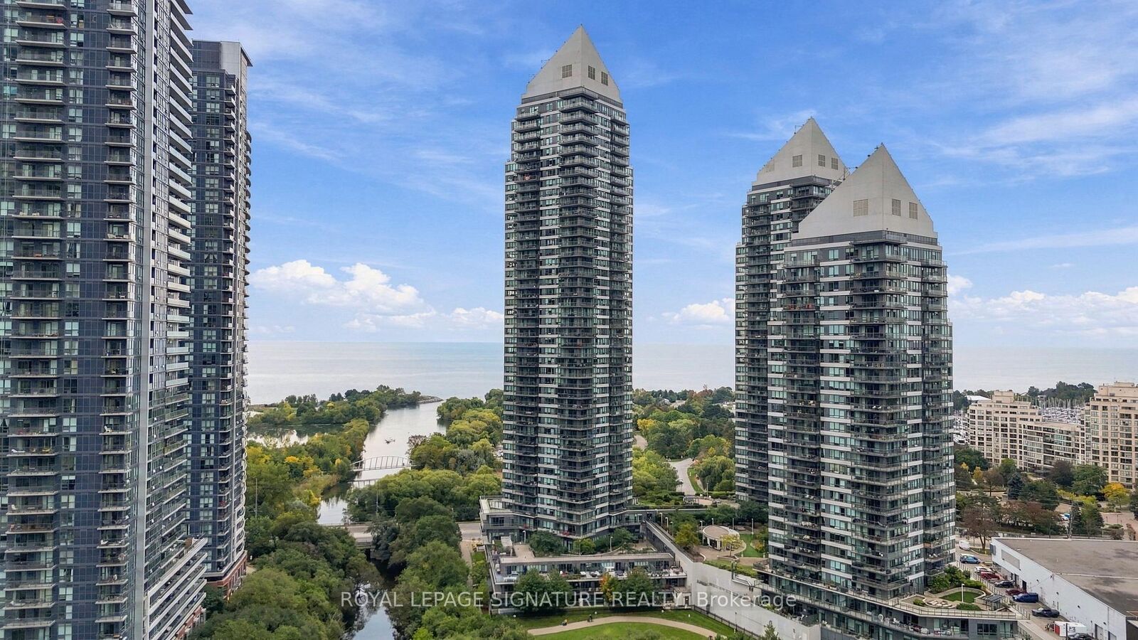 Photo de la propriété:  2230 Lake Shore Boulevard W 107  ON M8V 0B2 