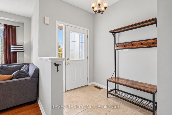 Property Photo:  30 Sun King Crescent  ON L4M 7J9 
