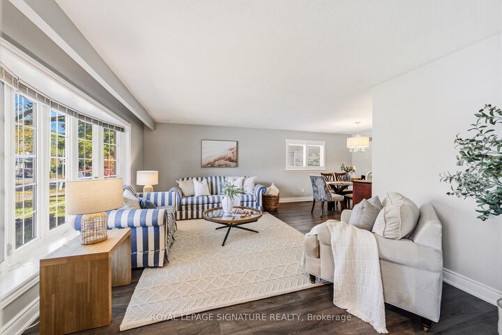Property Photo:  220 Chebucto Drive  ON L6J 5P9 
