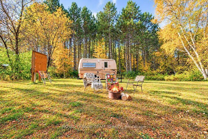 Property Photo:  2909 Round Lake Road  ON K0J 2J0 