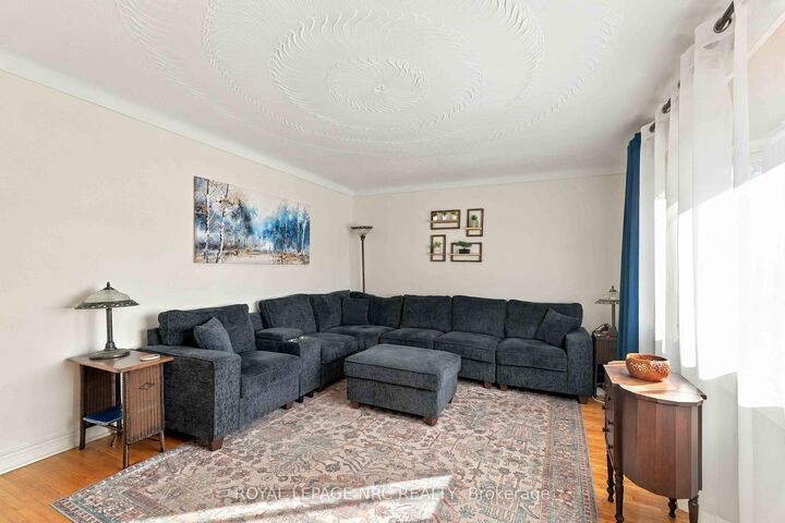 Property Photo:  52 Northhaven Road  ON L3C 1X1 