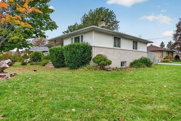 Property Photo:  14 Quinte Avenue  ON K7N 1E3 