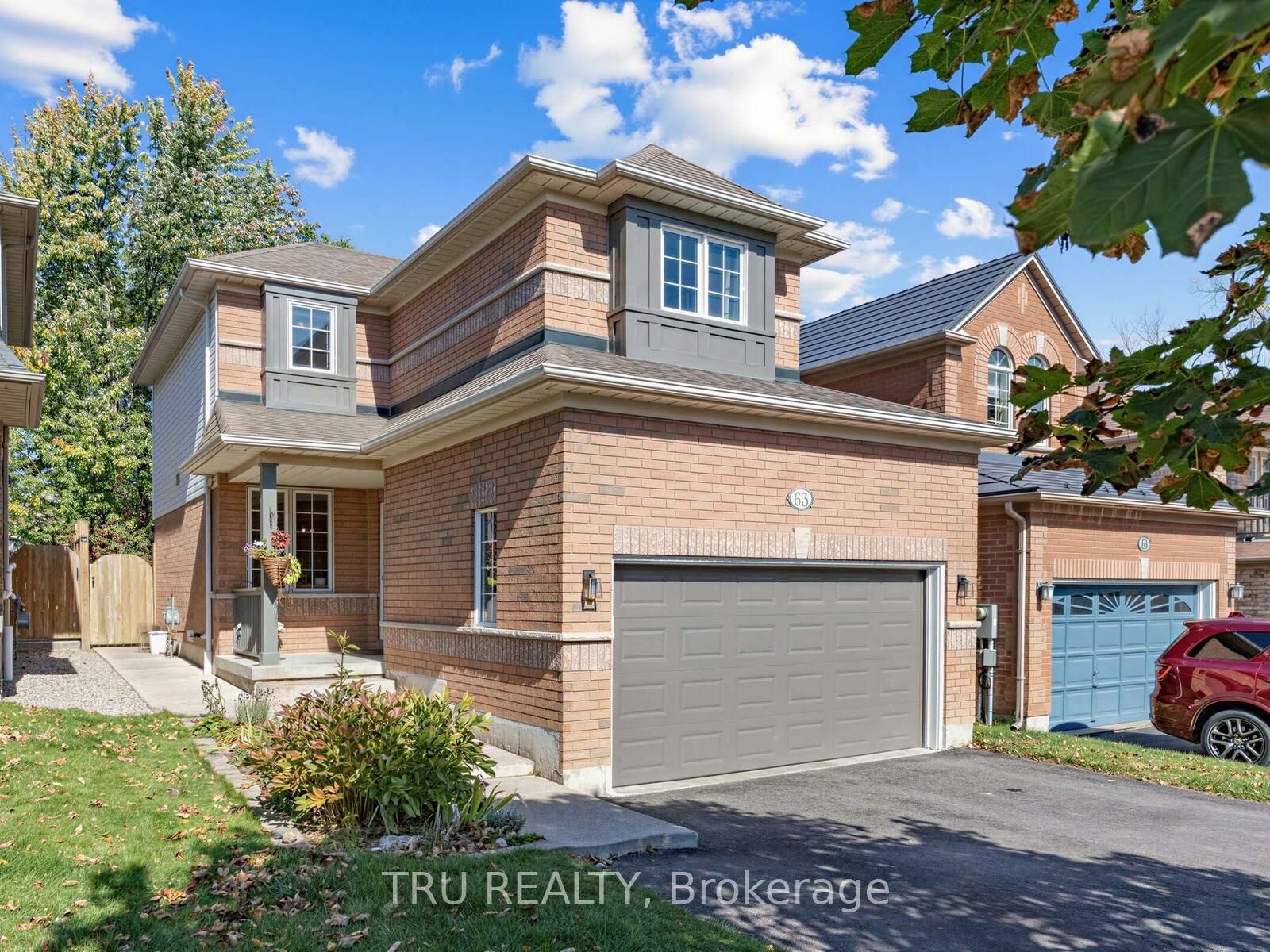 Property Photo:  63 Russell Street  ON L7G 5Y8 