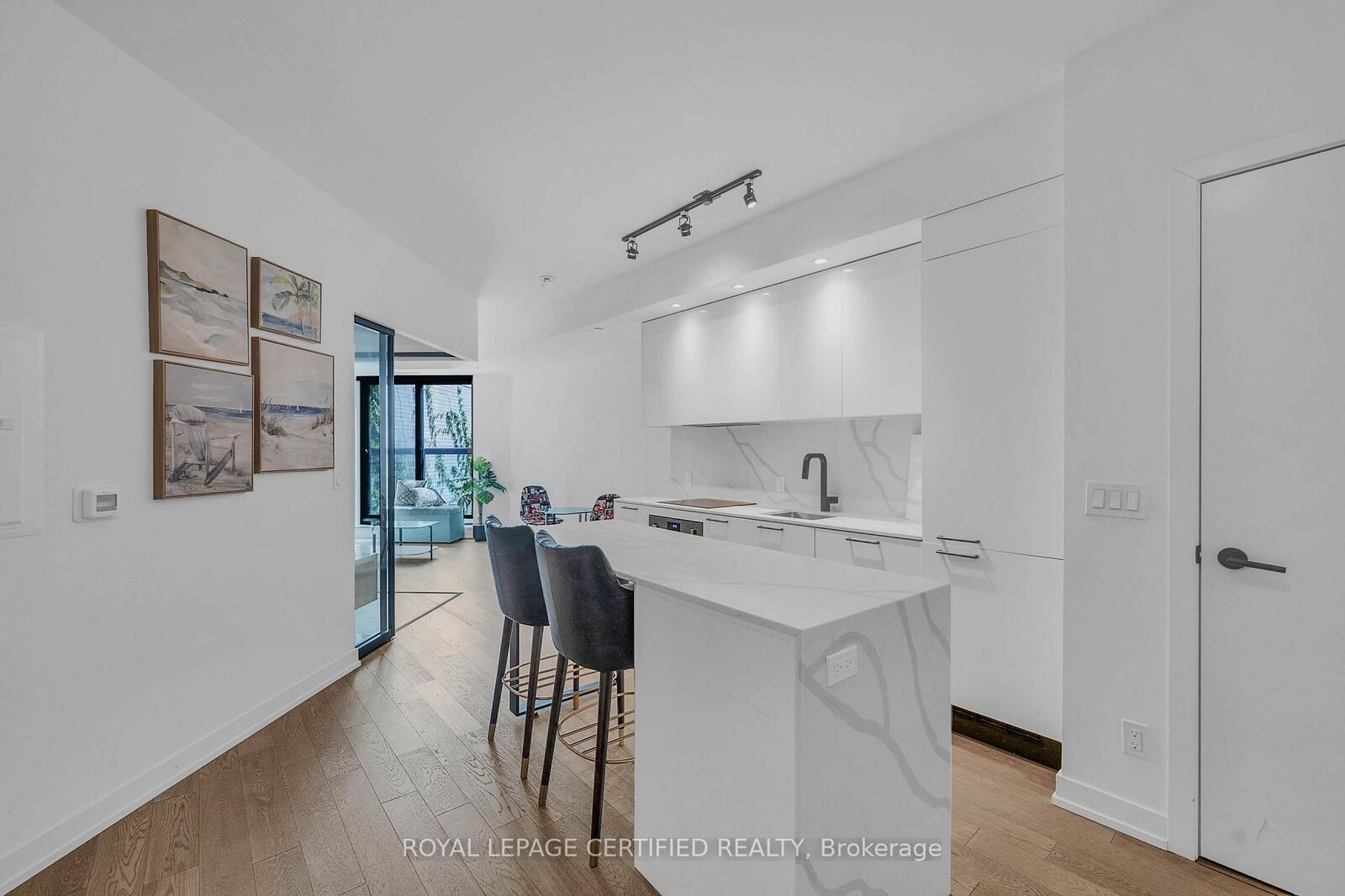 Property Photo:  200 Sudbury Street 411  ON M6H 0H1 