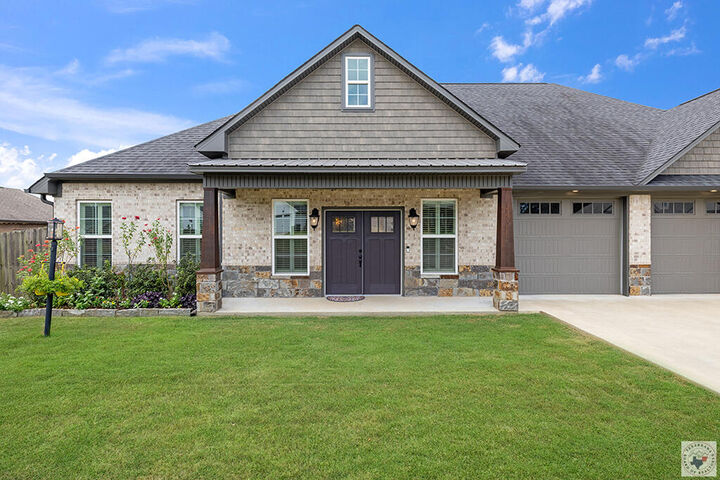 Property Photo: 175 Patriot Way TX 75501